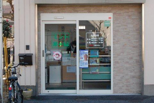 【店舗入り口】